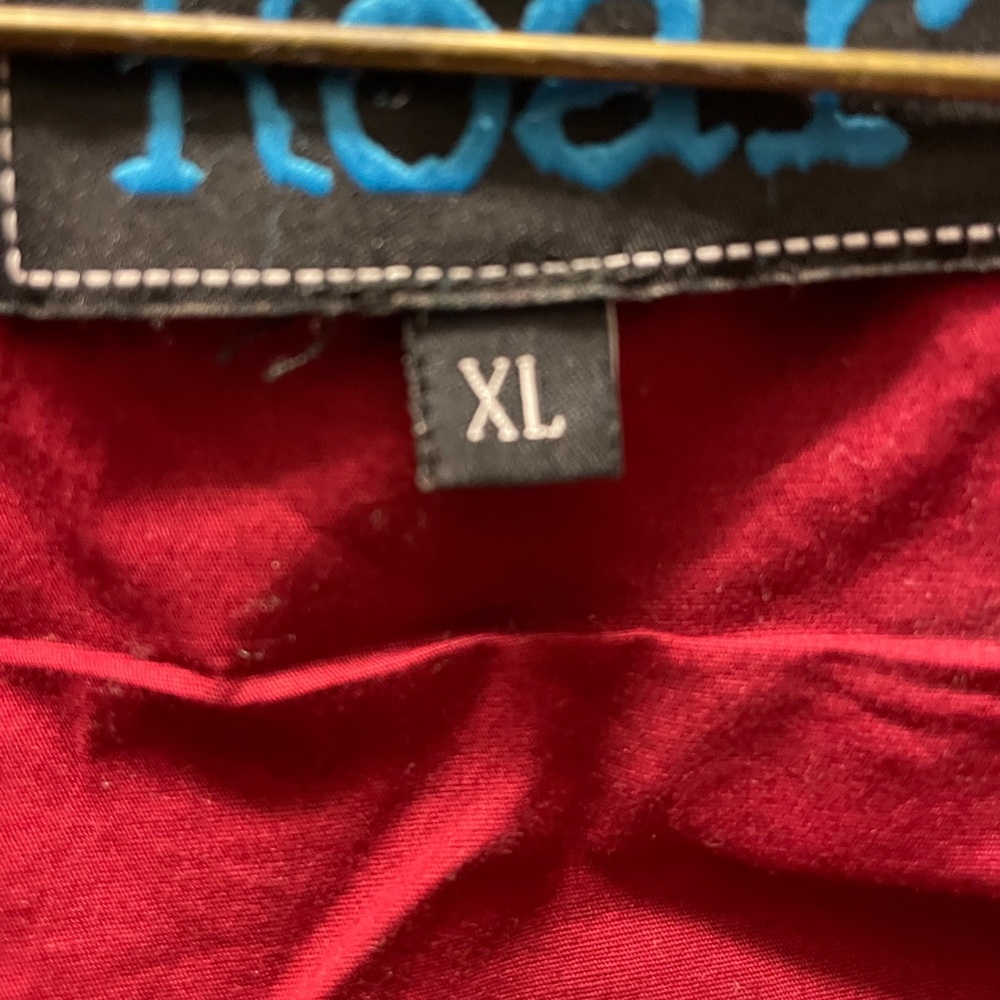 Roar XL Shirt